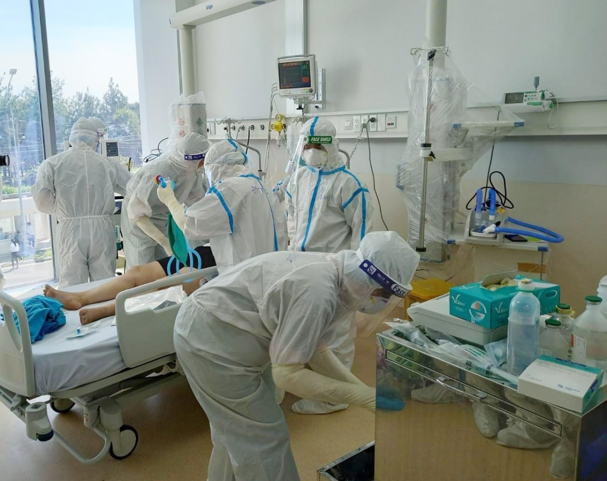 Le pays met en place cinq unités de soins intensifs du Covid-19